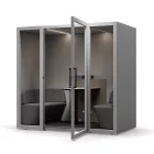 JAN NOWAK INBOX akusztikus tárgyaló kabin 4 személyes, 2200 × 2200 × 1220 mm
